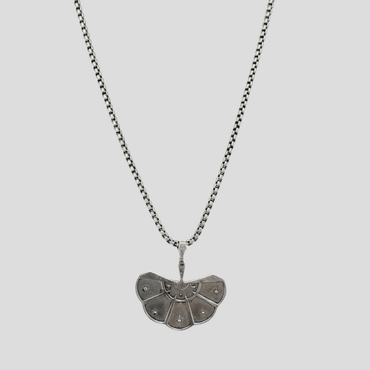 BOGA Fan Necklace (Silver)